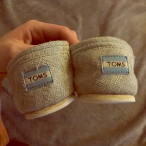 toms